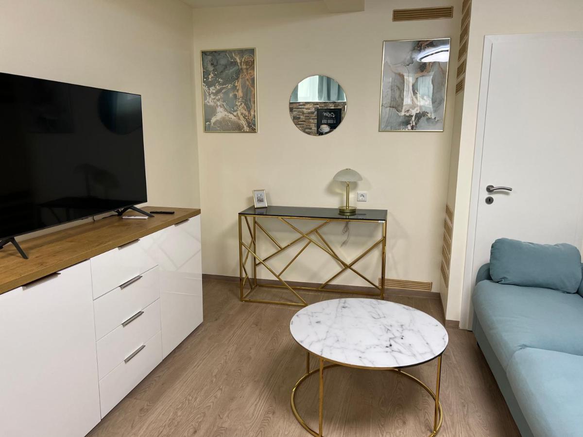 Souterrain Studio-Apartment Nürnberg Eksteriør bilde